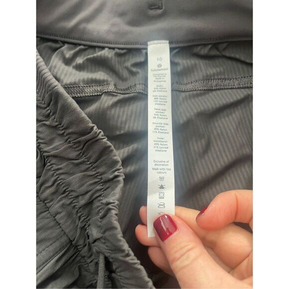 NWT Lululemon Beyond the Studio Jogger - Picture 5 of 7